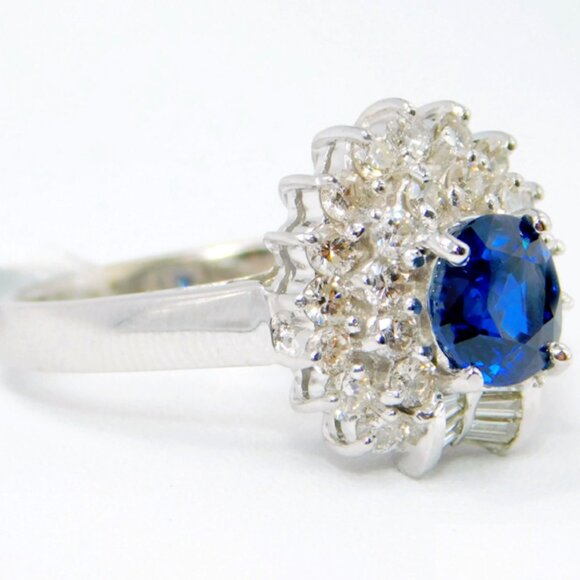 18K Sapphire and Diamond Ring 2.23 Carats - Picture 2 of 11